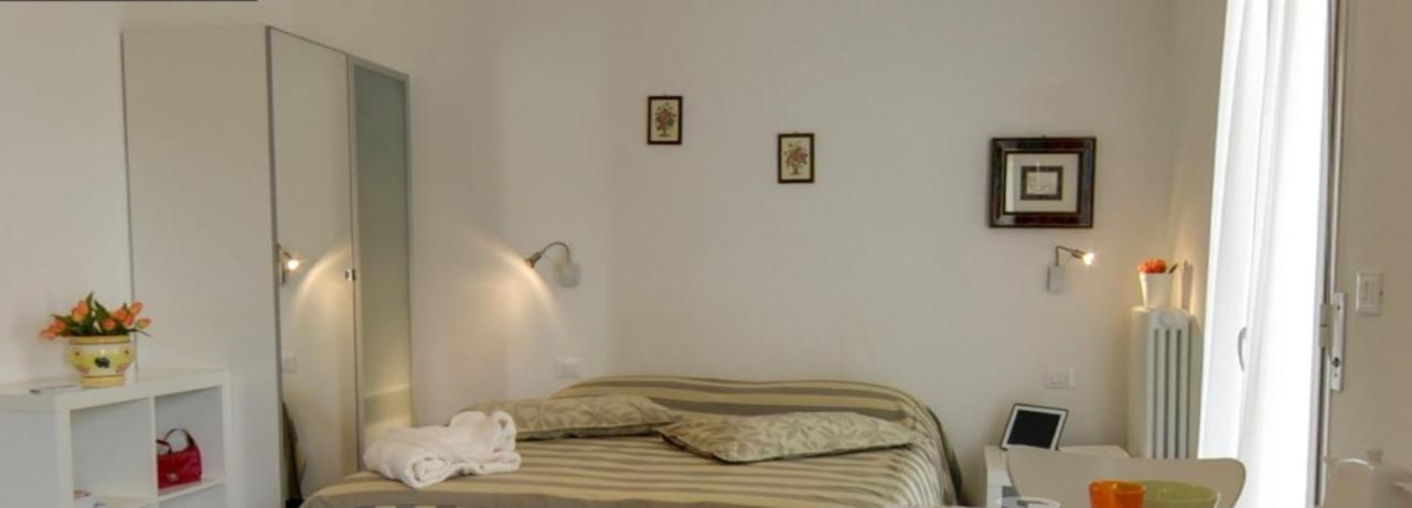 Casa Vacanze Aurora Centro Rimini Exterior photo