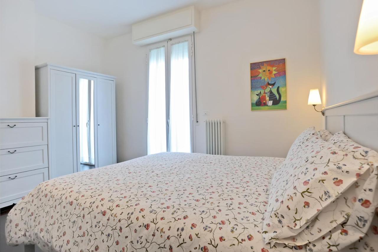Casa Vacanze Aurora Centro Rimini Exterior photo