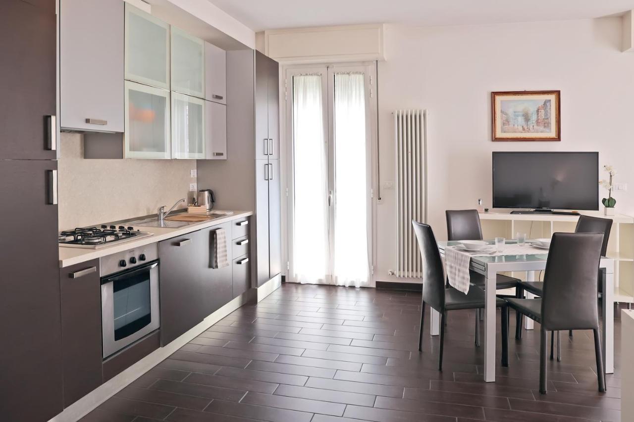 Casa Vacanze Aurora Centro Rimini Exterior photo