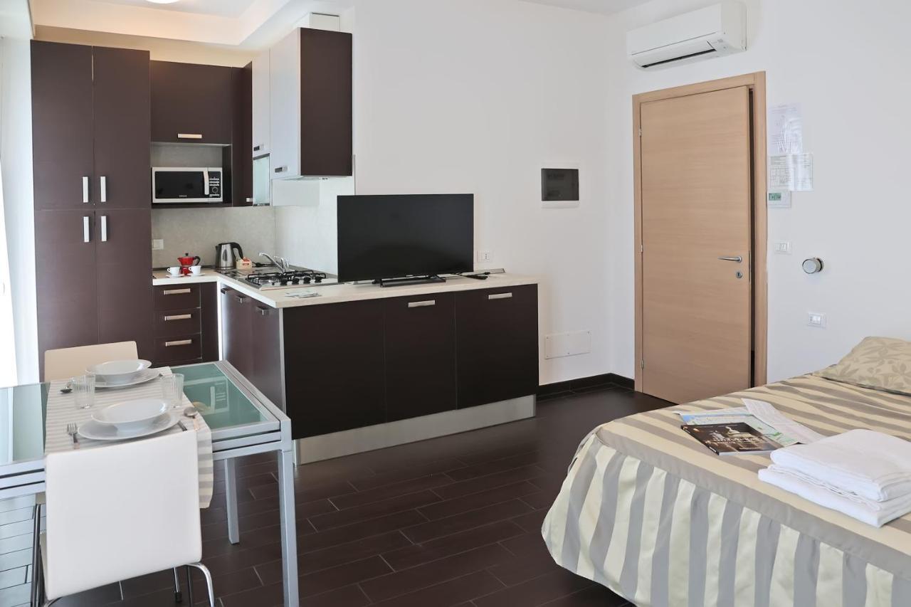 Casa Vacanze Aurora Centro Rimini Exterior photo